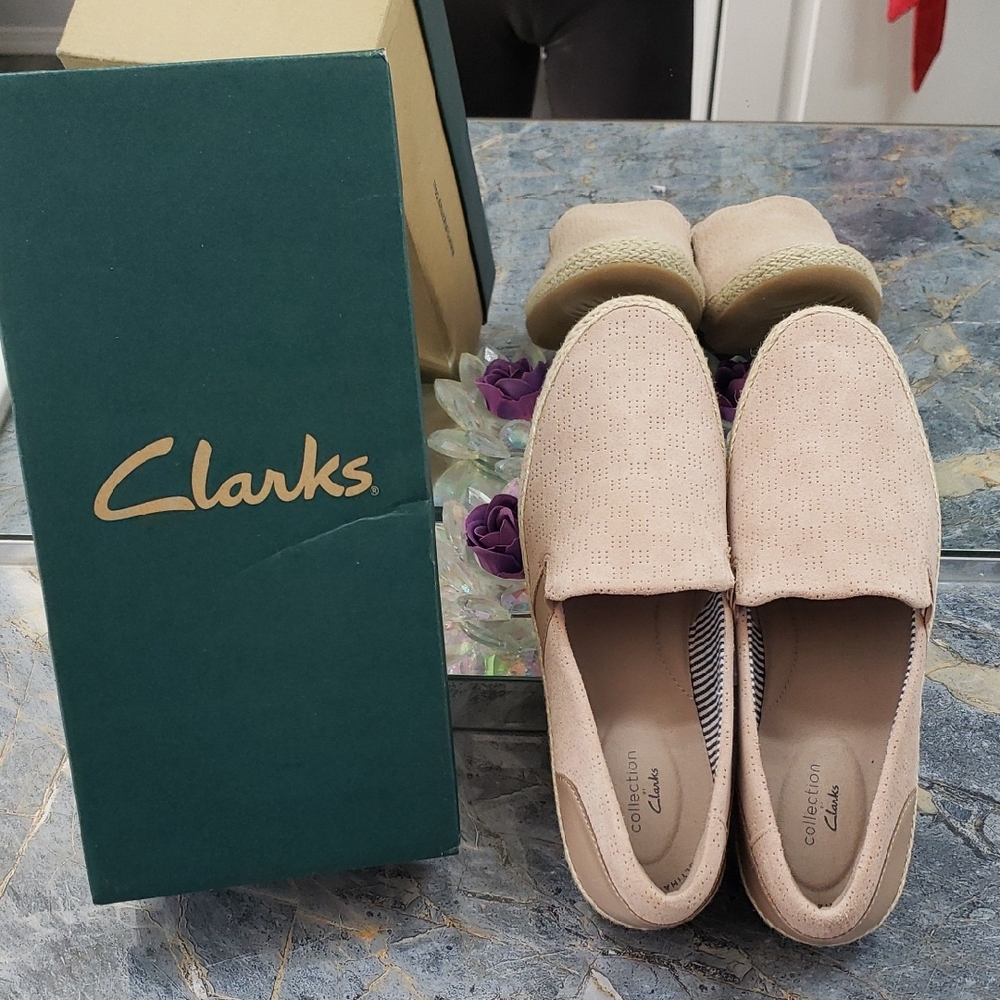 Clarks Tan Loafers